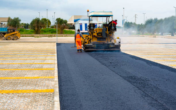 Driveway Snow Removal Preparation in Streamwood, IL